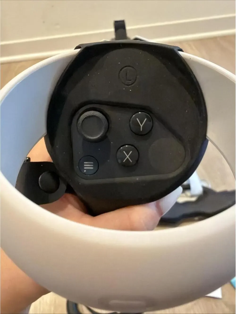 Meta Quest 2 VR Headset 128GB (w/controllers,stand,with replaceable protection)